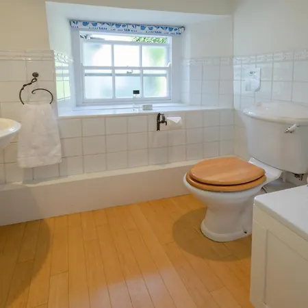 Priest End, * チャペル・スタイル